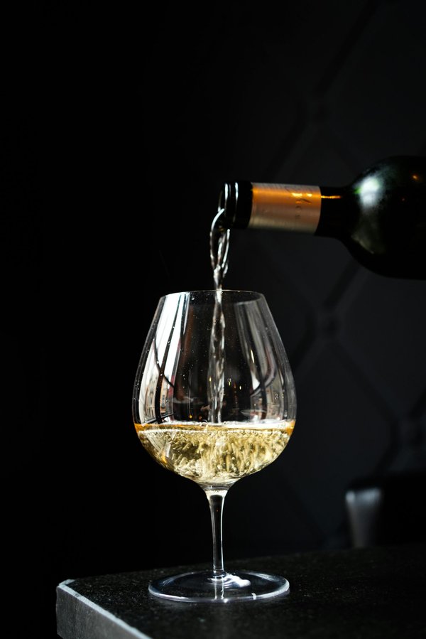 Vin blanc : une palette de saveurs à découvrir absolument